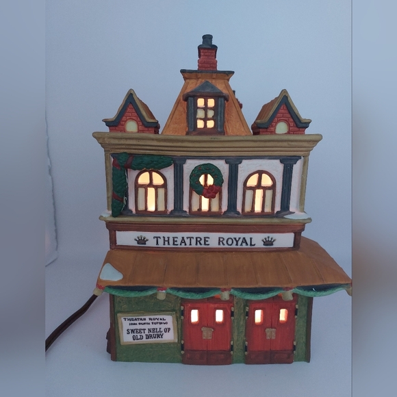 Vtg Dept. 56- 1989 Dickens Village Series #5584-0 Theatre Royal - Picture 9 of 9